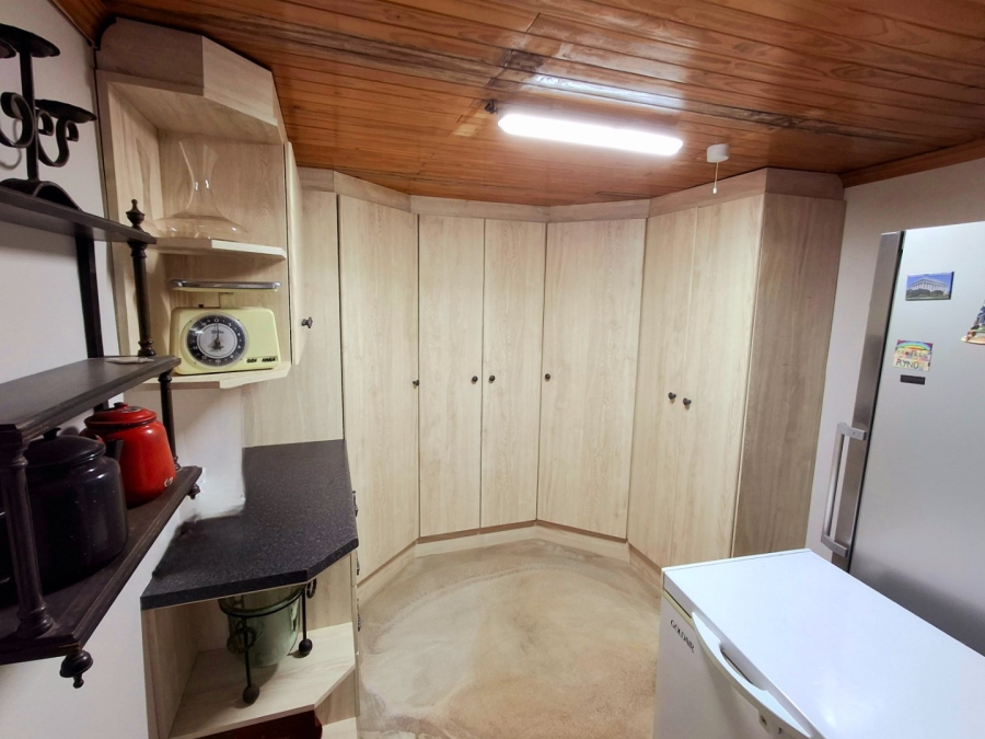 5 Bedroom Property for Sale in River Lodge Estate Free State